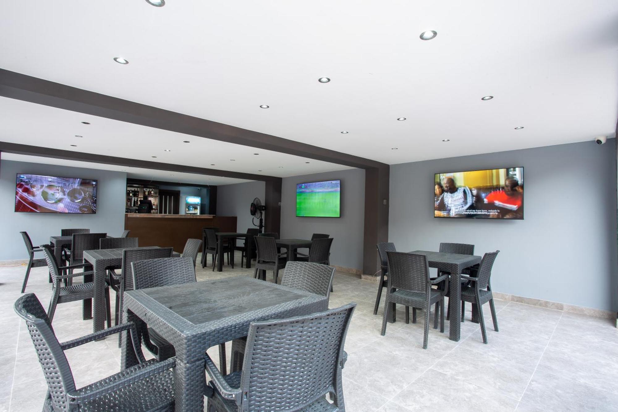 De Manchy Hotels & Suites Ibadan Buitenkant foto